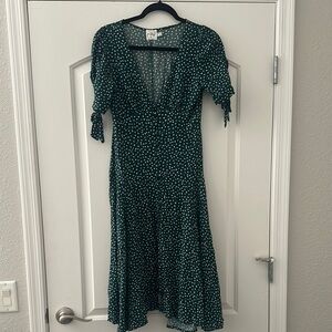 Polly size small Green Polka Dot Midi Dress